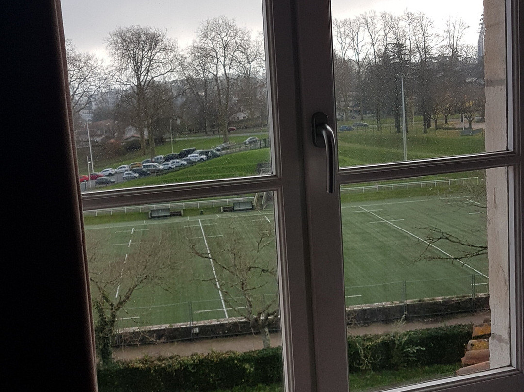 Hôtel des Basses Pyrenees主图