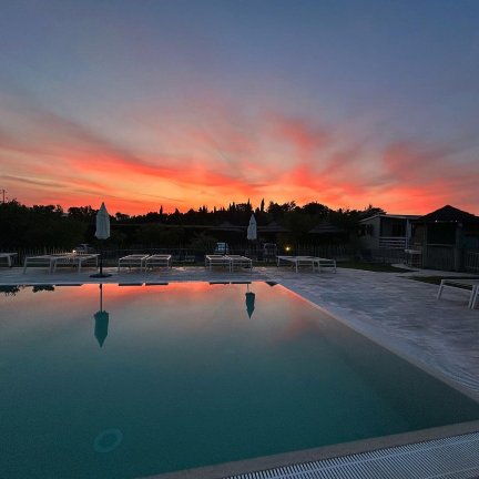 Agriturismo & Agricamping Serena-泳池