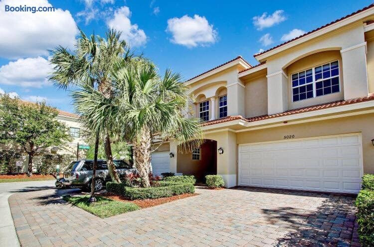 Jupiter Florida shared townhouse
