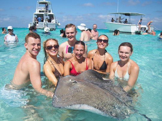 Acquarius Sea Tours-七哩滩必去景点