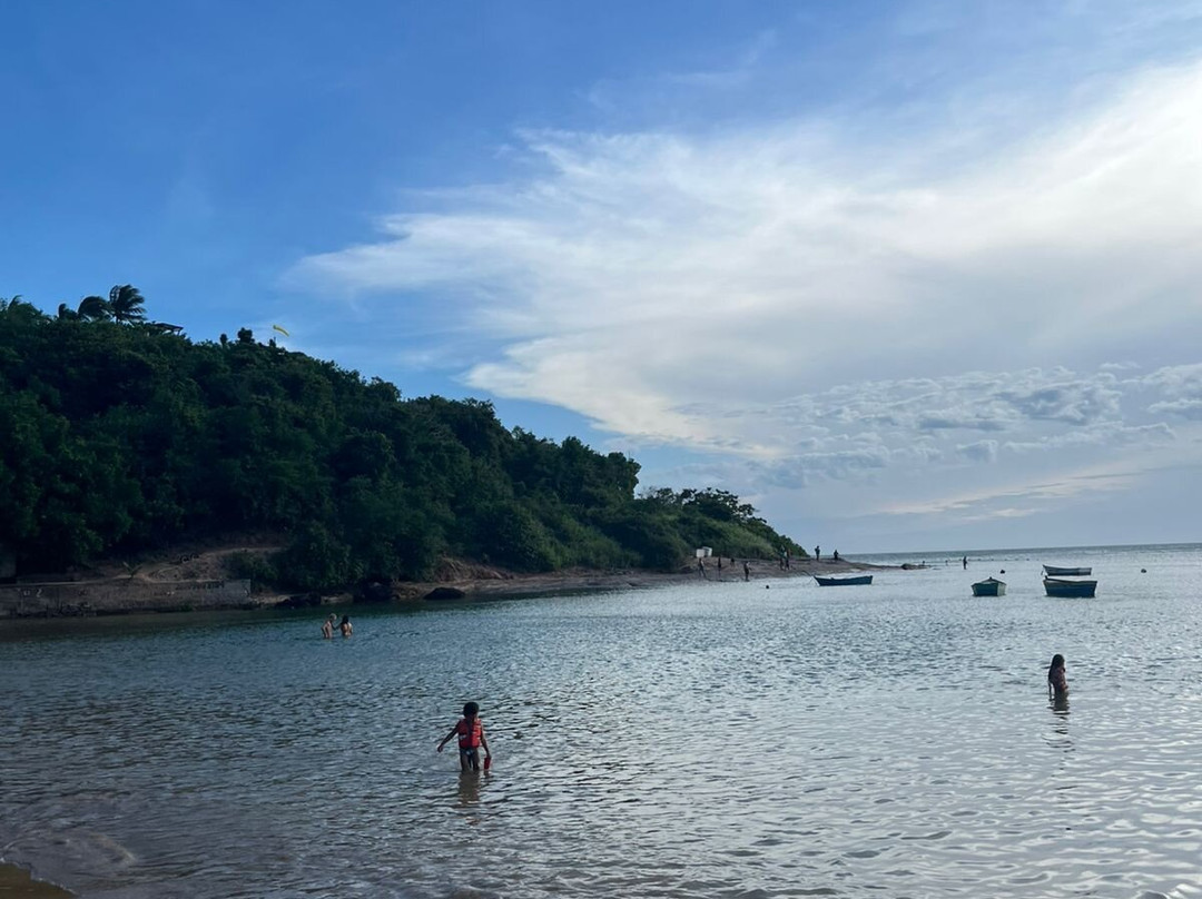Praia de Ubu景点图片