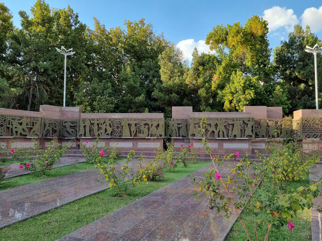 Courage Earthquake Memorial-塔什干必去景点