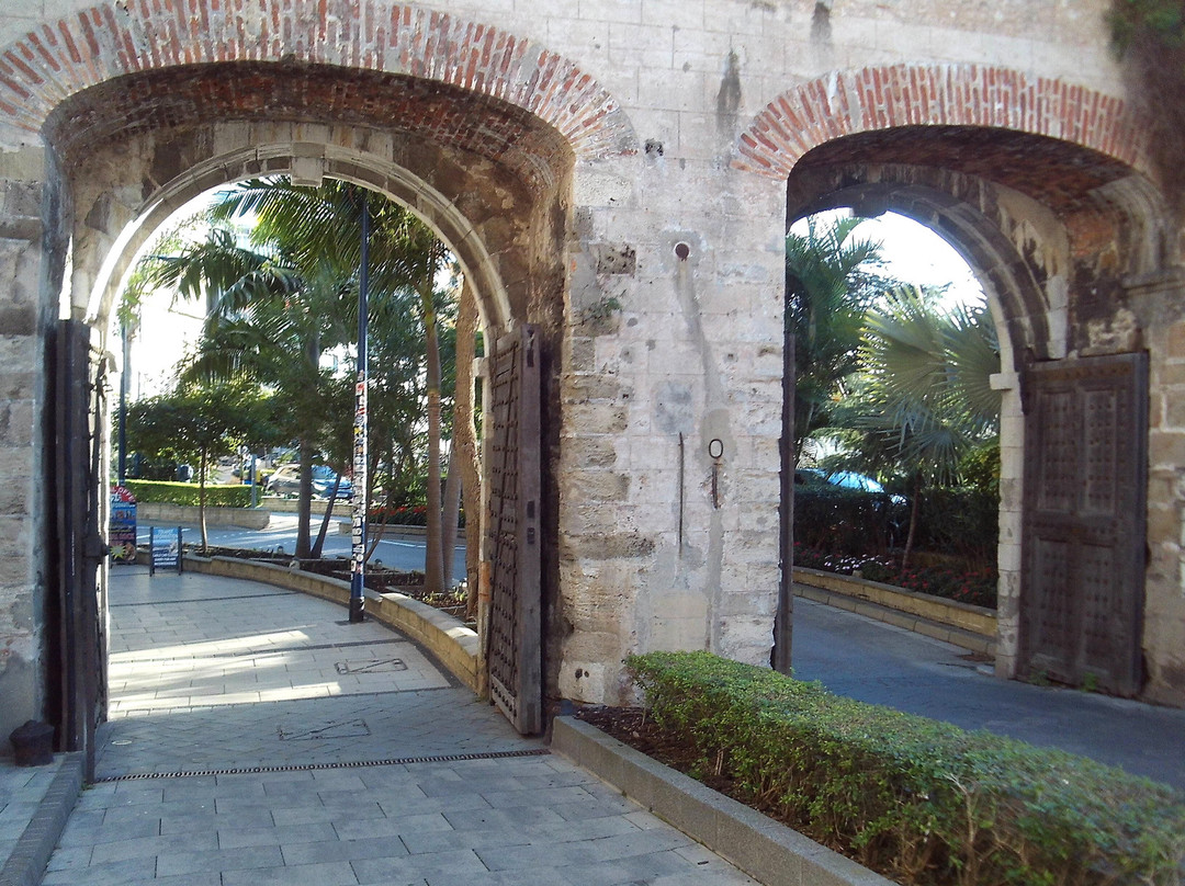 Charles V Wall景点图片