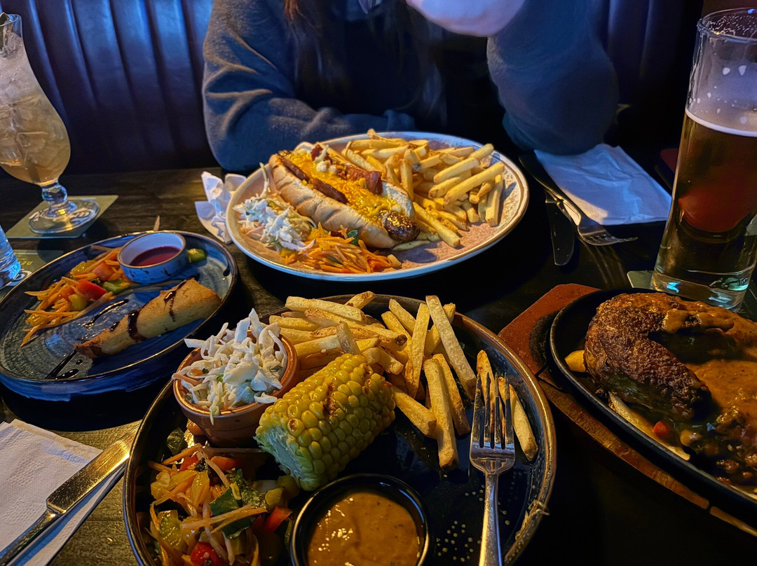 Hunter's Sports Bar