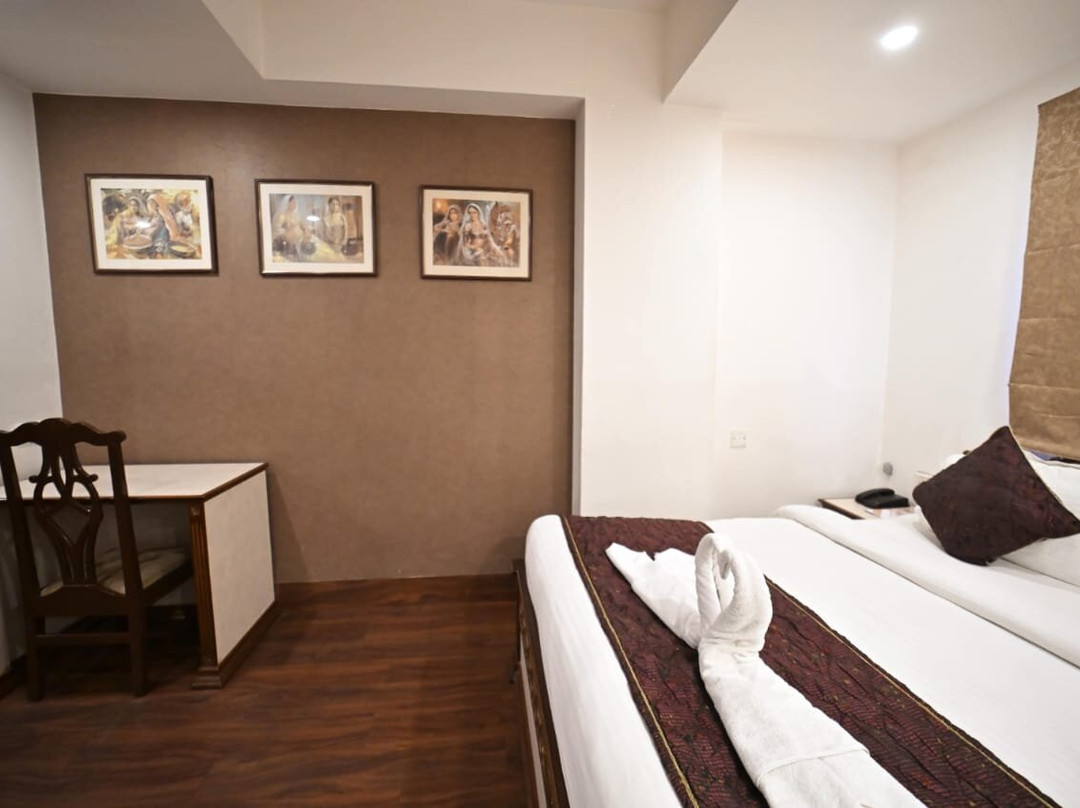 普拉克大陆饭店主图