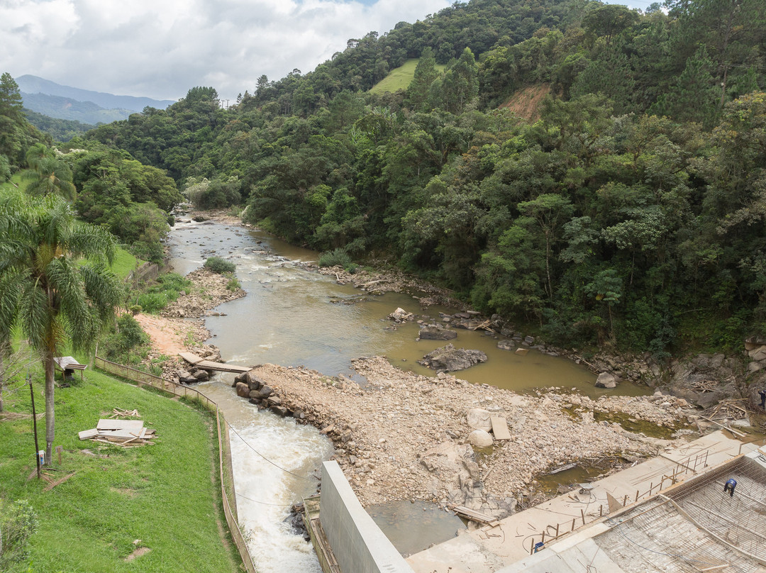 Barragem da Usina Hidrelétrica Garcia景点图片