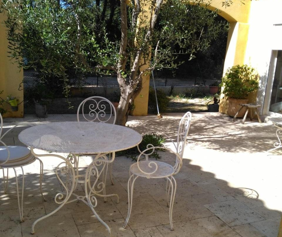 Chambres De la Terre Blanche