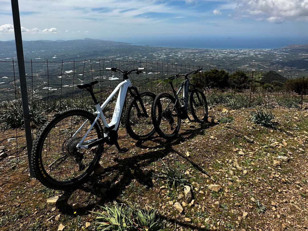 Cretan E-Bikers