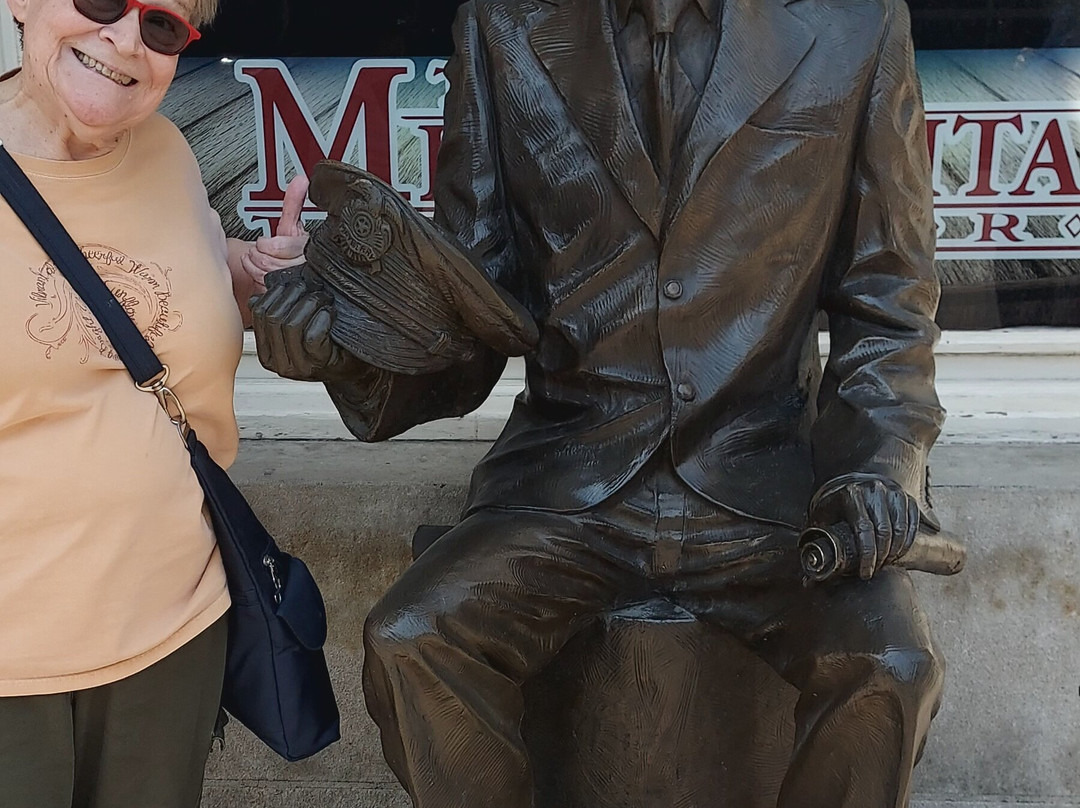 Don Knotts Statue景点图片