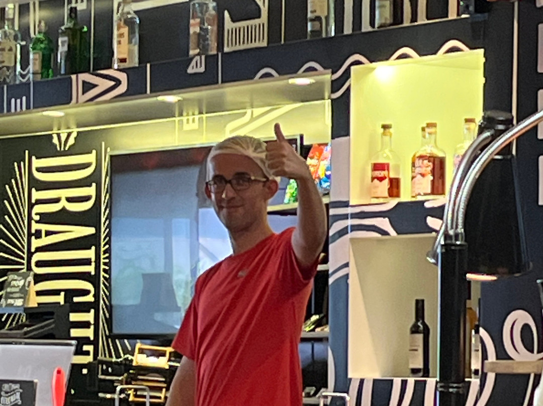 宜必思若茵维莱酒店主图