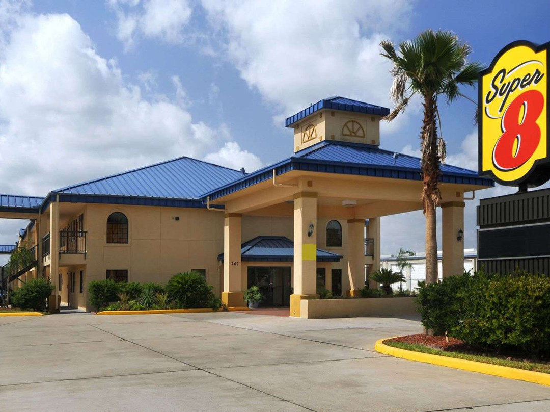 Cat Spring酒店住宿-Super 8 by Wyndham Sealy