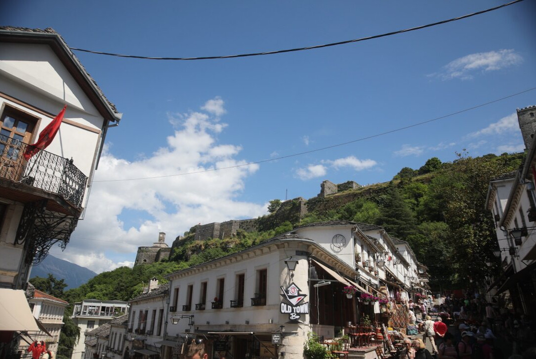 Kulla E Sahatit-吉诺卡斯特必去景点