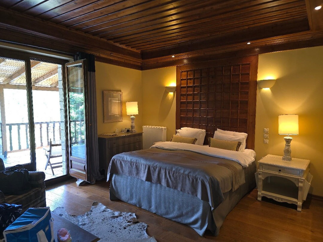 The Chatzigakis Manor主图