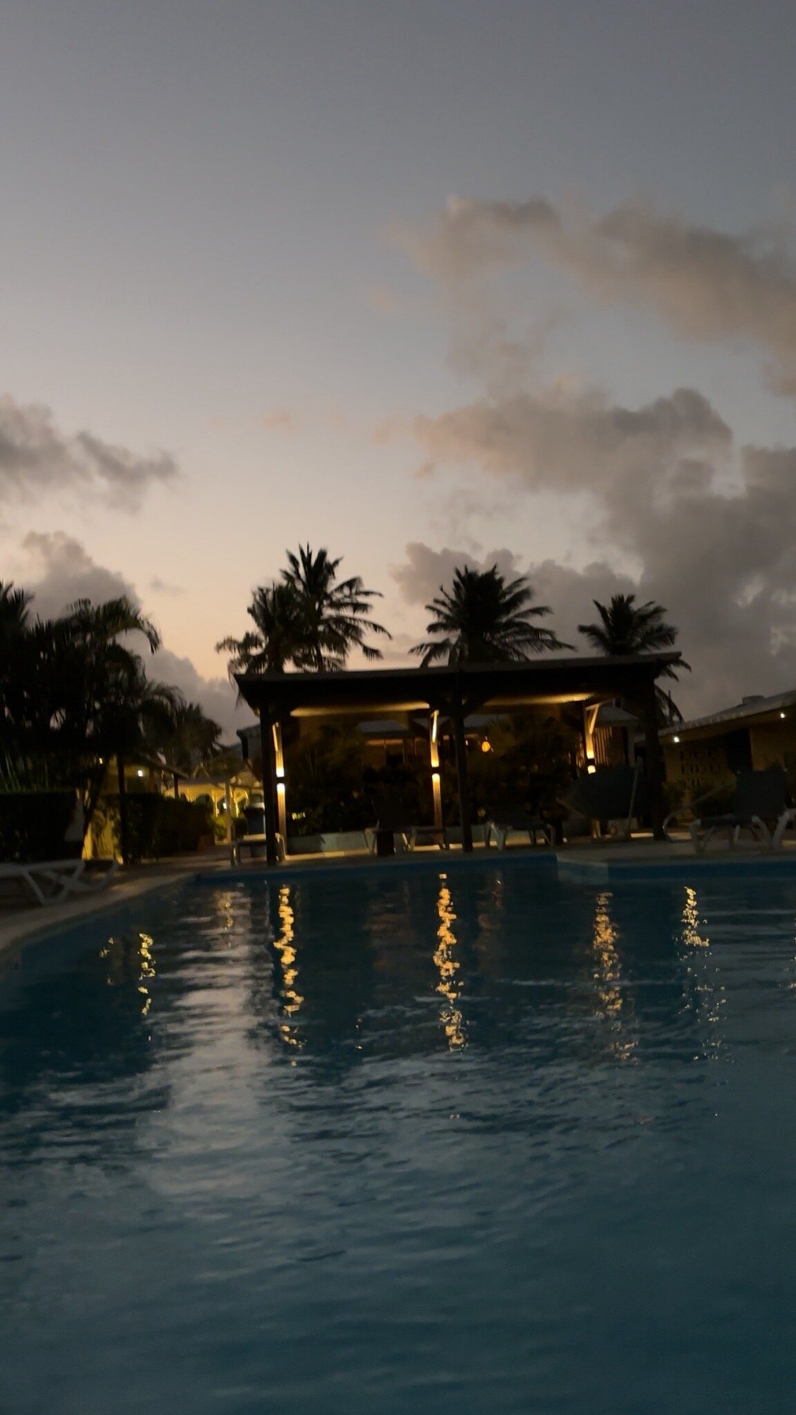 Aruba Blue Village-官方