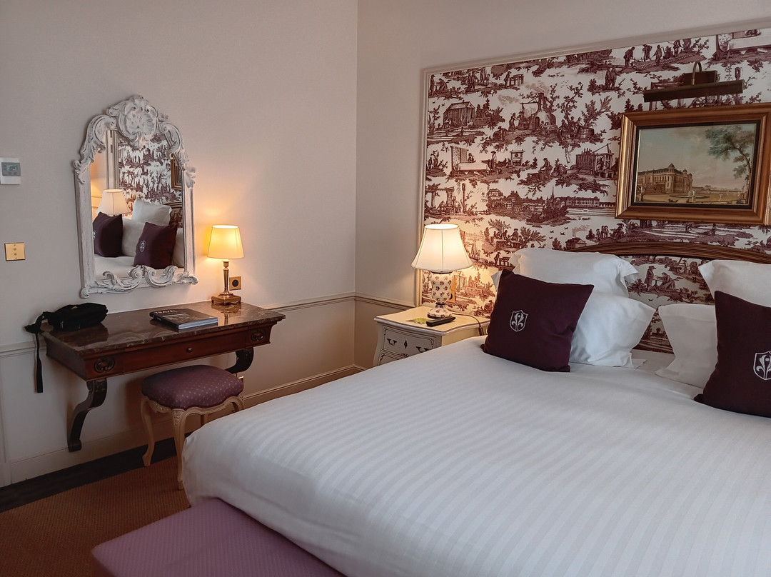 奥伯格杜迪鲍米酒店主图