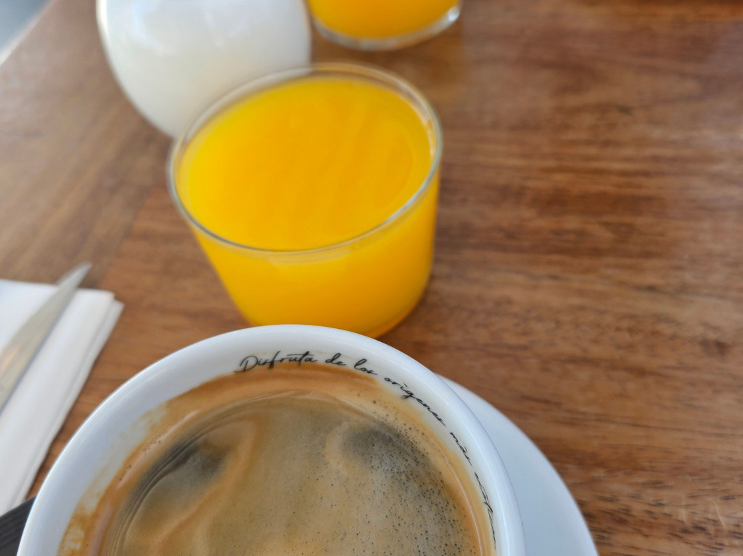 拉塞特酒店主图