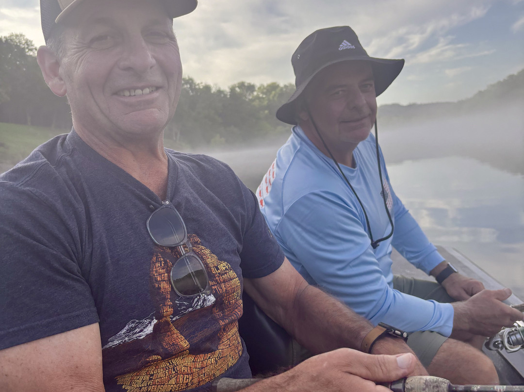 Ryan's White River Guide Service-尤里卡斯普林斯必去景点