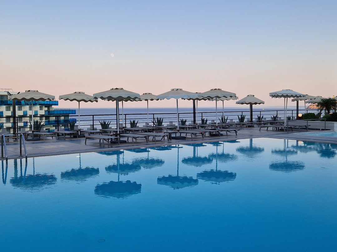 Calypso Beach Hotel主图