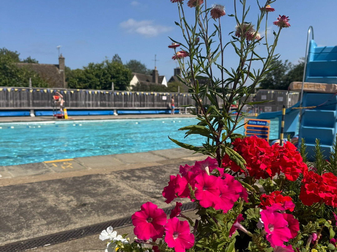 Cirencester Open Air Swimming Pool-赛伦塞斯特必去景点