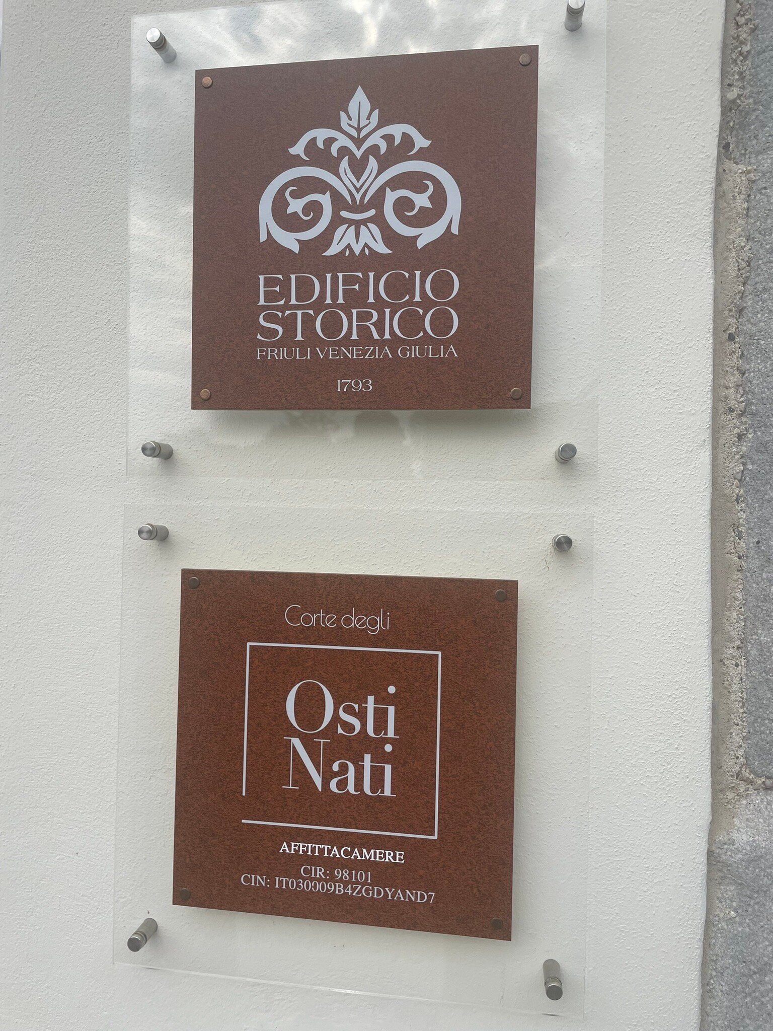 Corte Degli Ostinati-官方