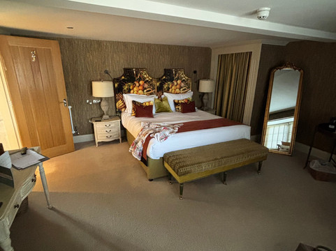 Fox & Hounds Country Inn主图