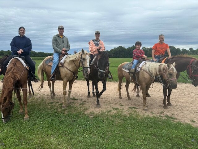 Stony Lake Stables-New Era必去景点