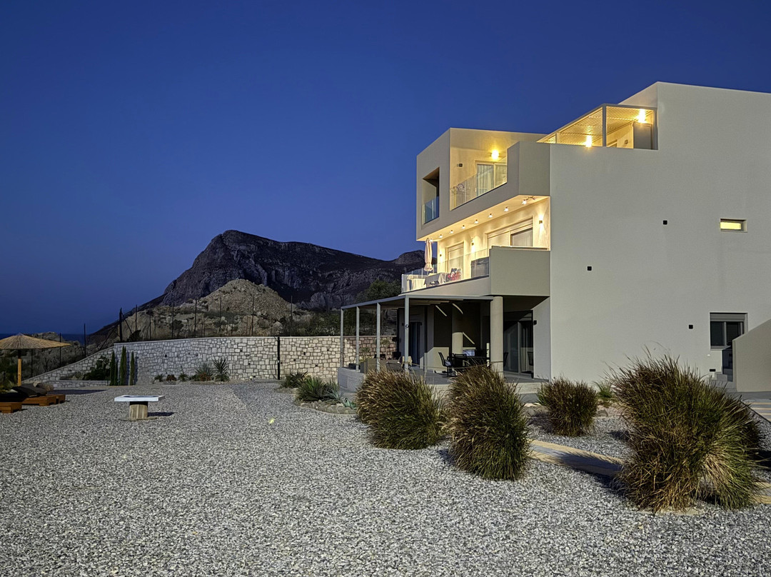 Aquamarine Luxury Suites