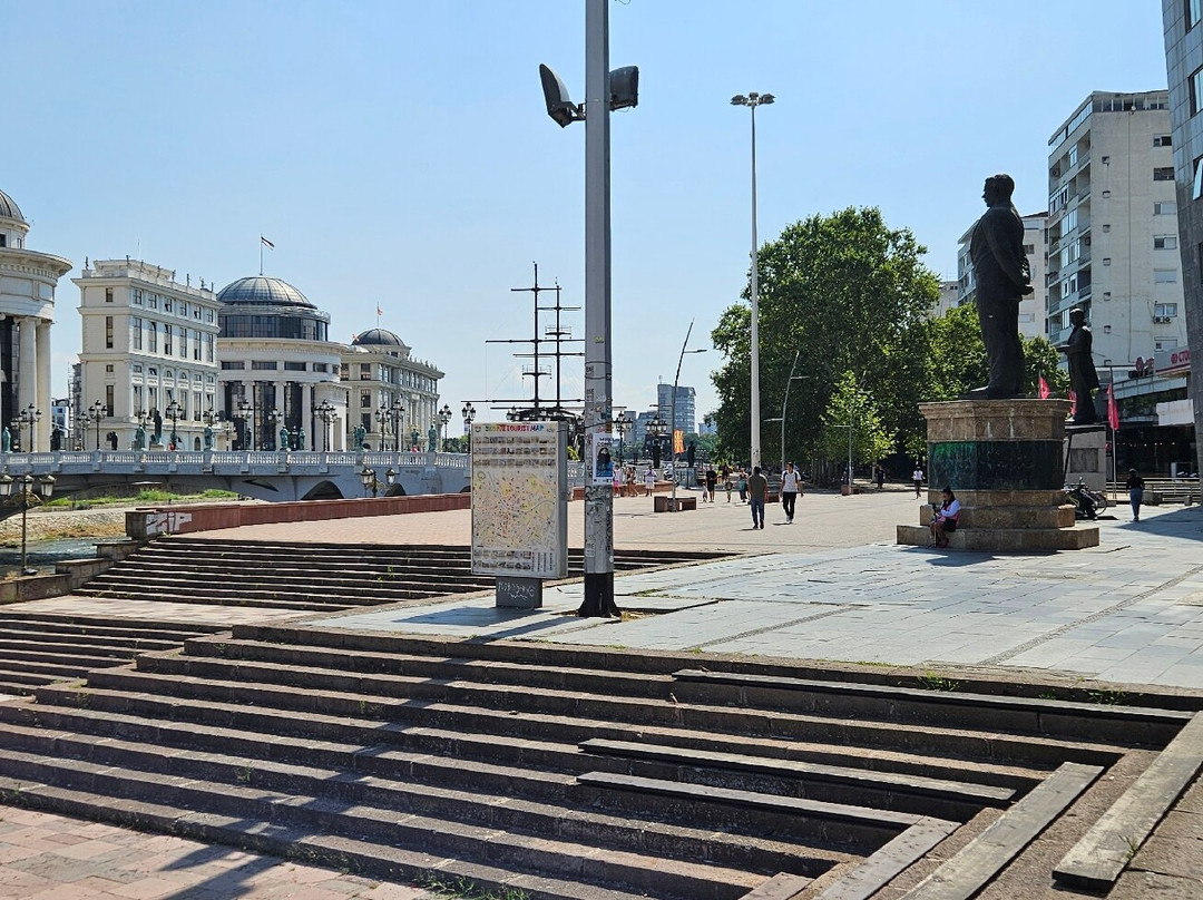 Macedonia Square-斯科普里必去景点