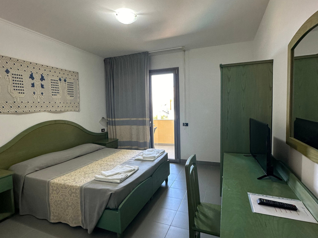 Hotel Cala Dei Pini主图