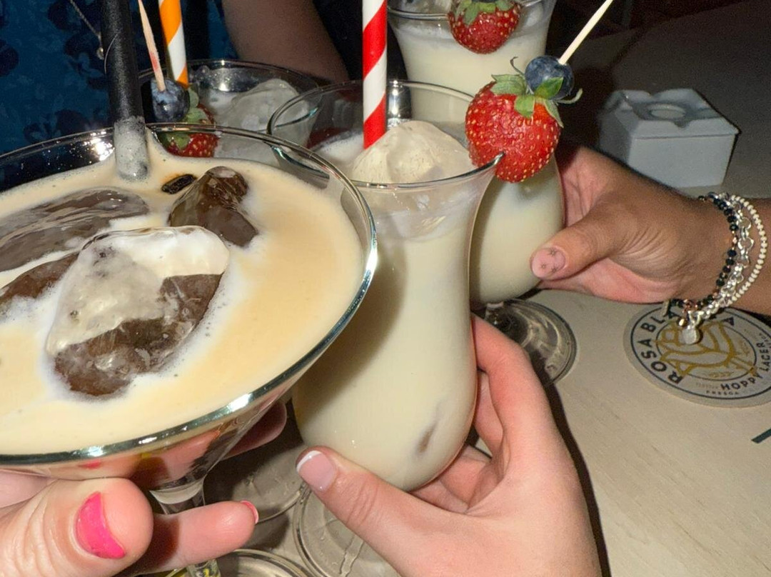 Gorgeous Bar Oliver’s-Mahon必去景点