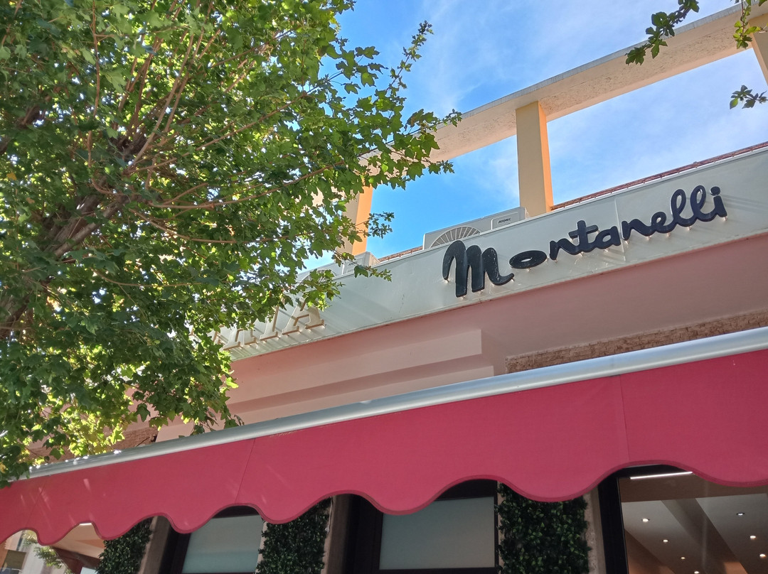 Bar Pasticceria Montanelli-格罗塞托必去景点