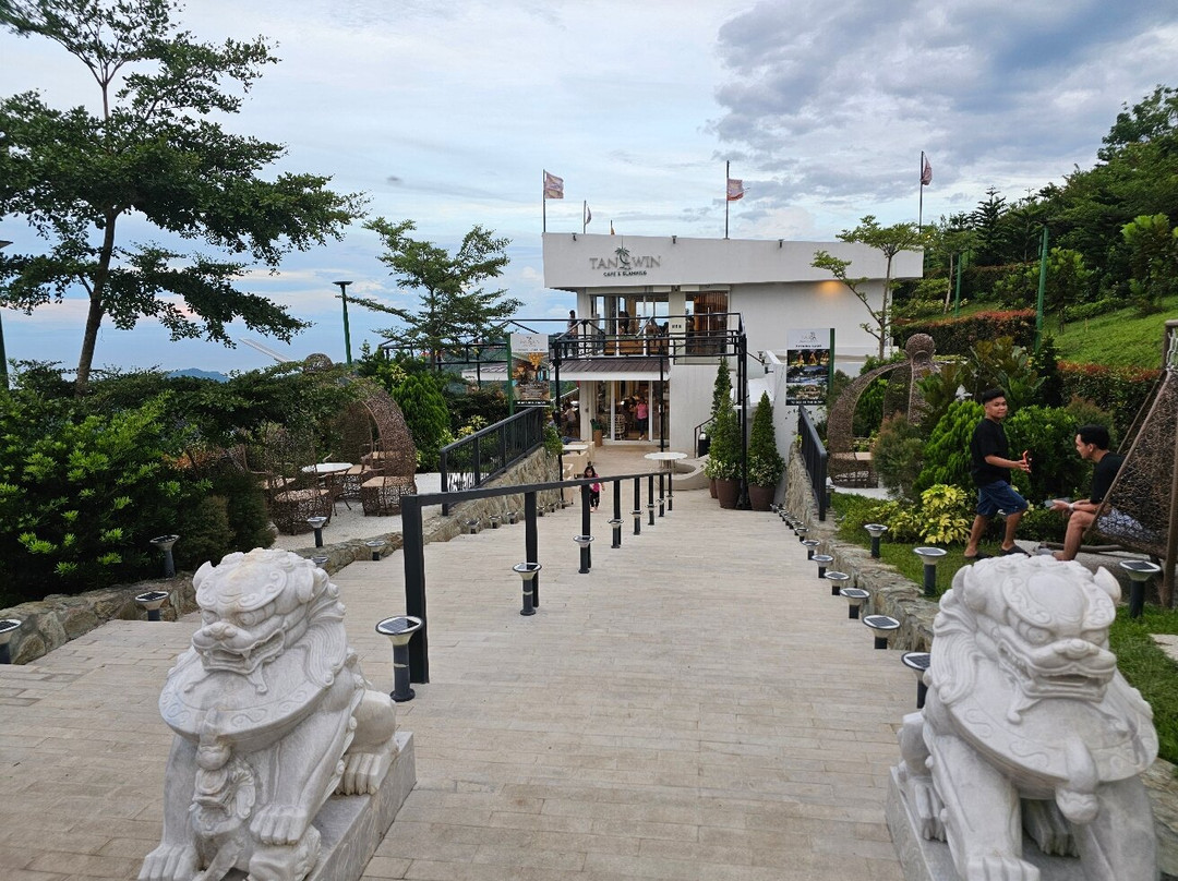 Tanawin Cafe & Glamping