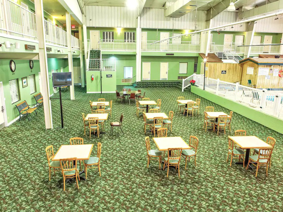 Coratel Inn & Suites By Jasper Mccook主图