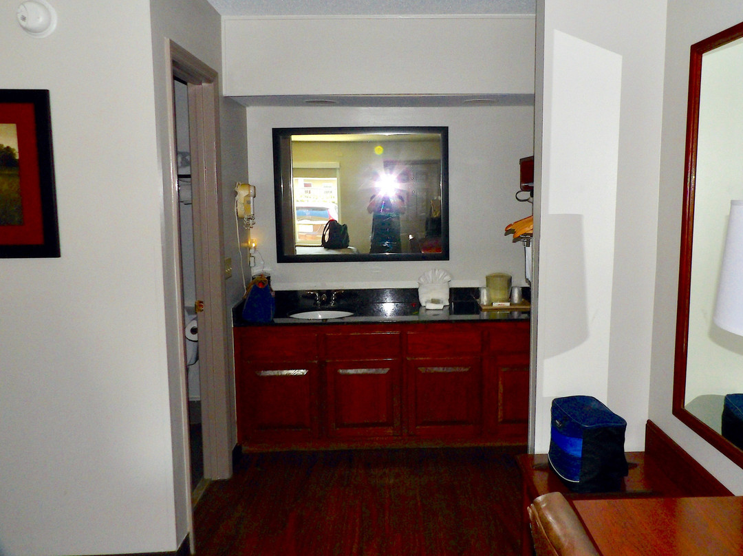 Red Roof Inn & Suites Calhoun主图