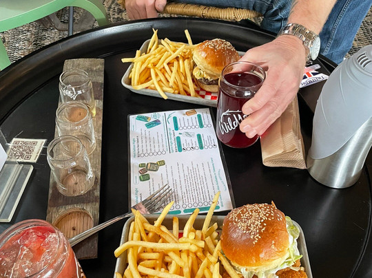 Wild Lot Farm Distillery-皮克顿必去景点