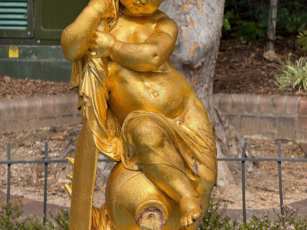 Boy With Paddle Fountain-Paddington必去景点