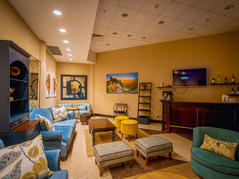 Makuwa Airport Lounge-维多利亚瀑布必去景点