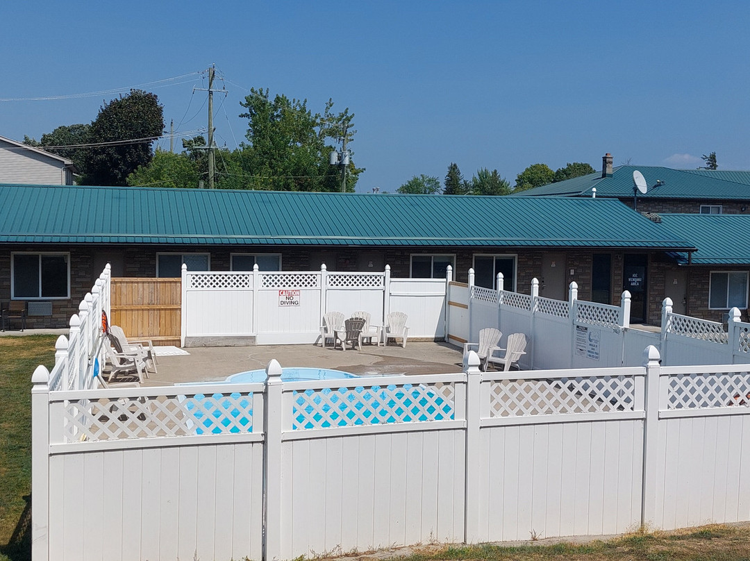 Howard Johnson by Wyndham Gananoque主图