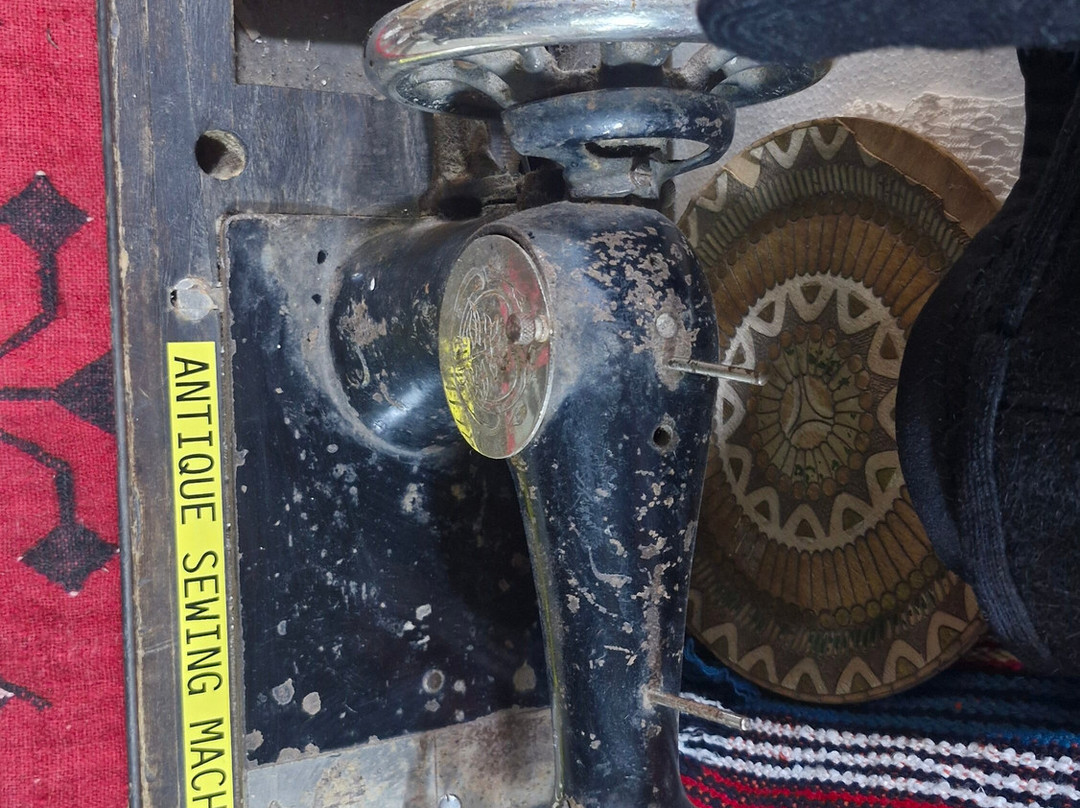 Nostalgia Tunnel-吉诺卡斯特必去景点