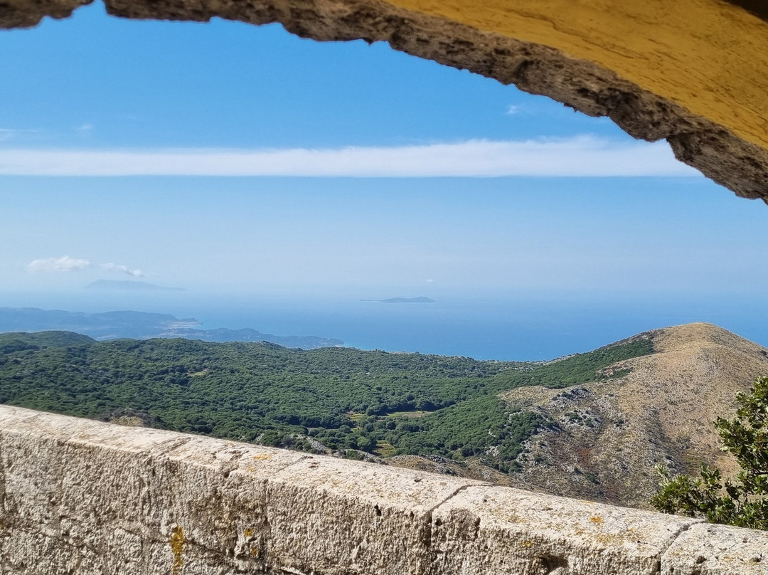 Pantokrator-Agios Matheos必去景点