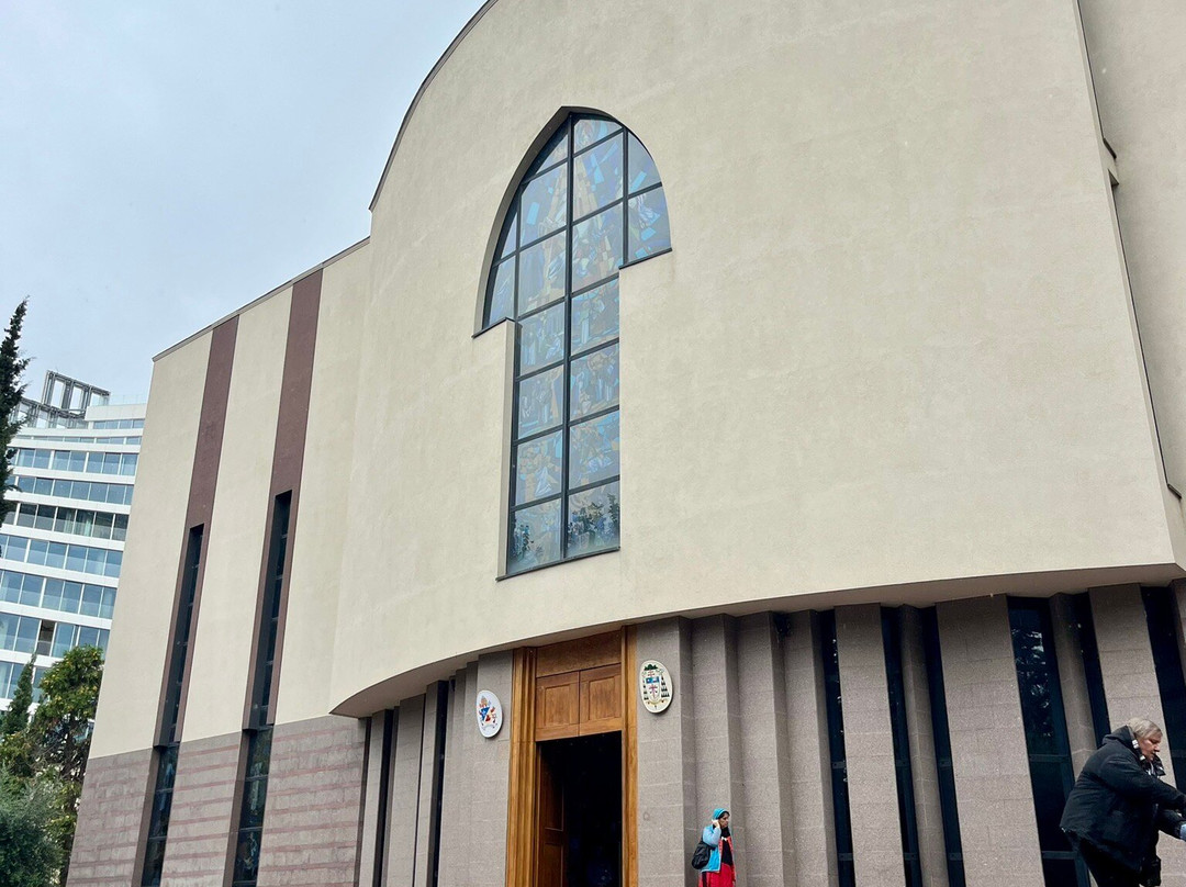 Saint Paul Cathedral-地拉那必去景点