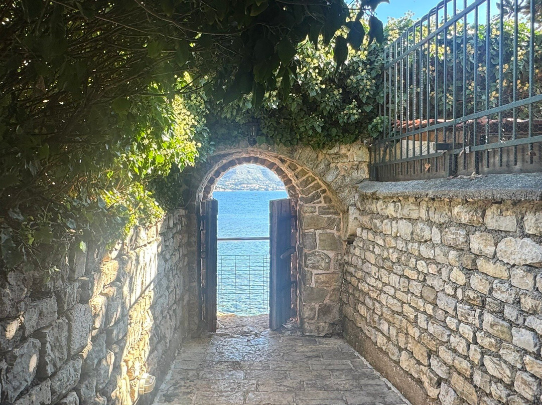 Montenegro Star Boat-Petrovac必去景点