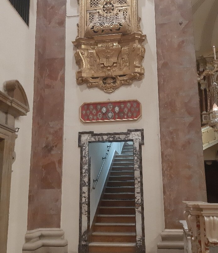 Santuario Santa Maria delle Grazie-佩萨罗必去景点