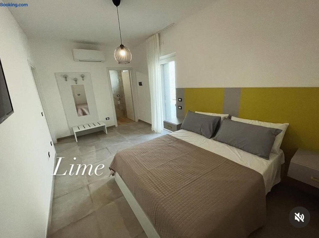 Paradise Rooms