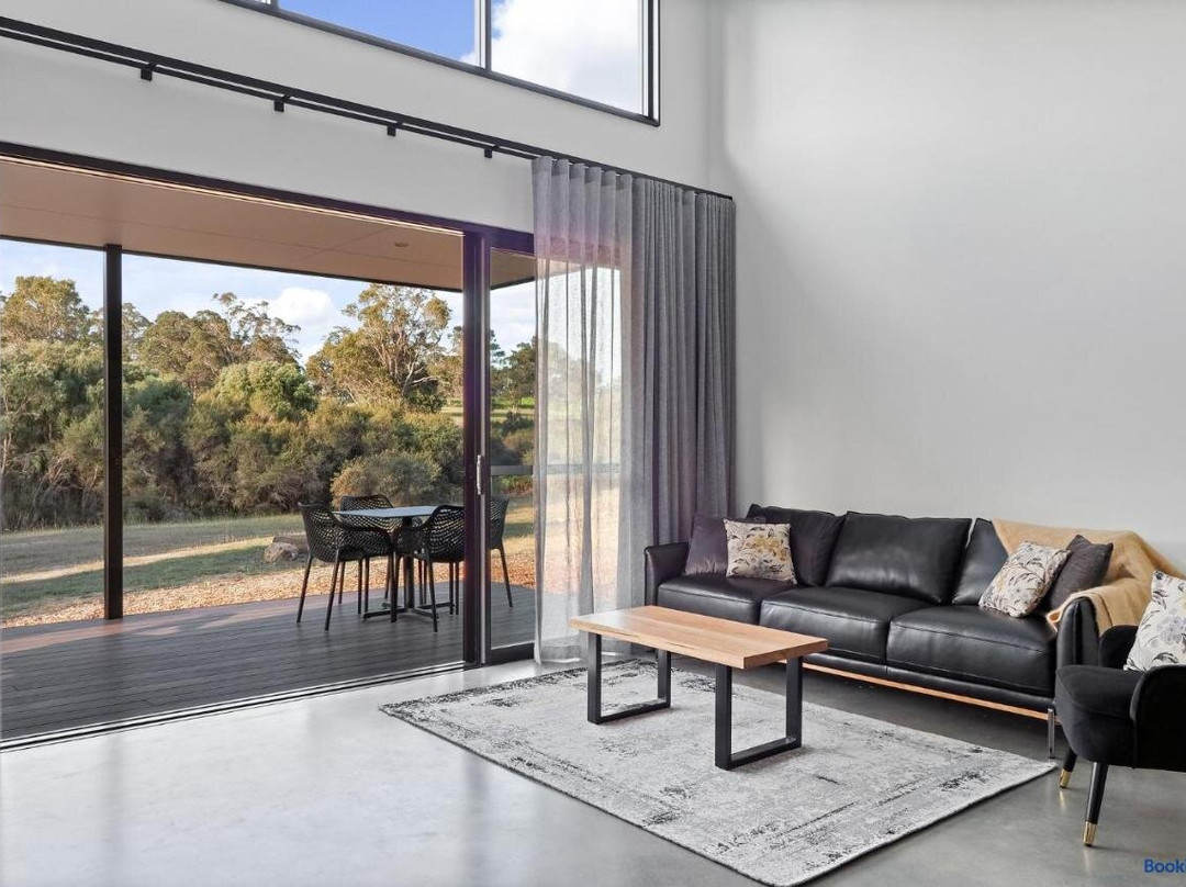 Ruse Estate Retreat