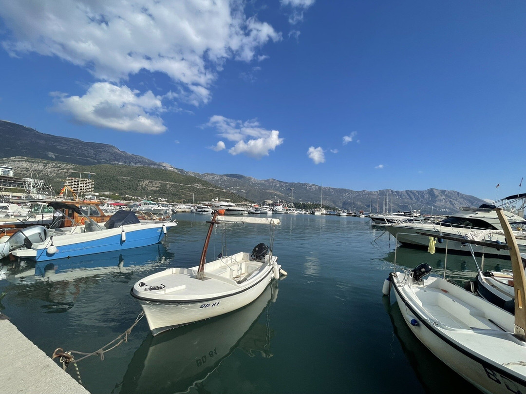 Dukley Marina-布德瓦必去景点