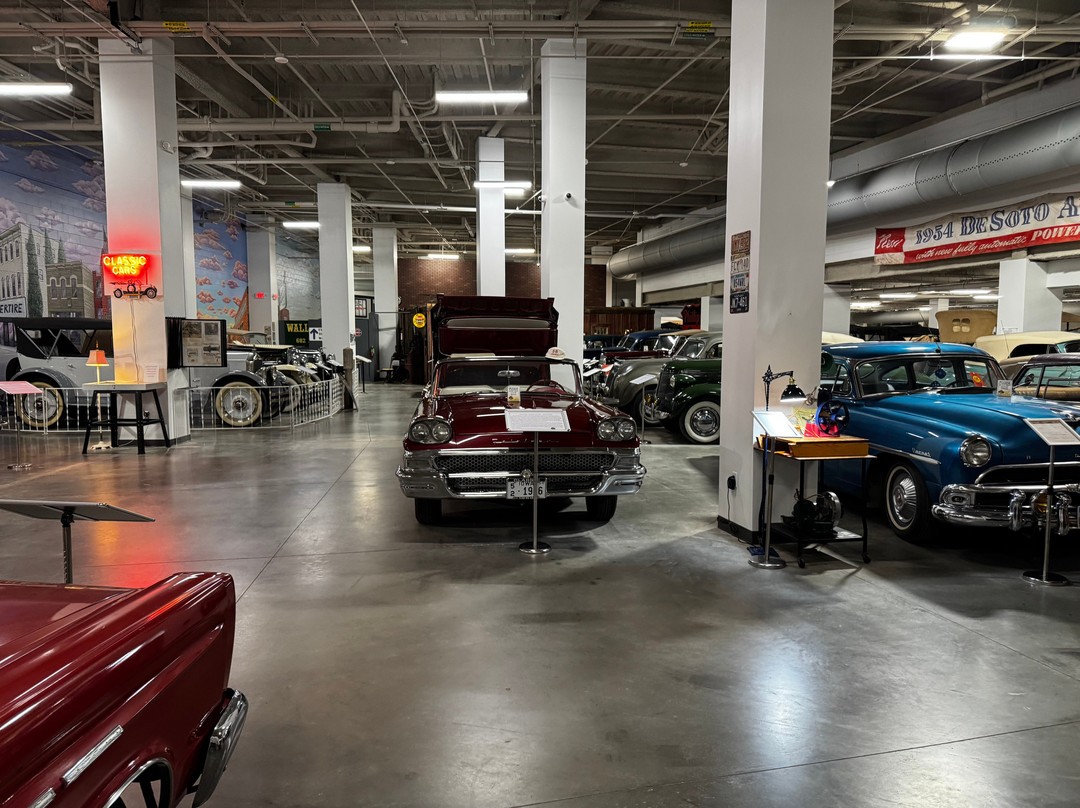 Antique Car Museum of Iowa-科拉尔维尔必去景点