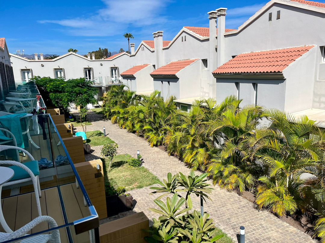 Hotel Livvo Los Calderones主图