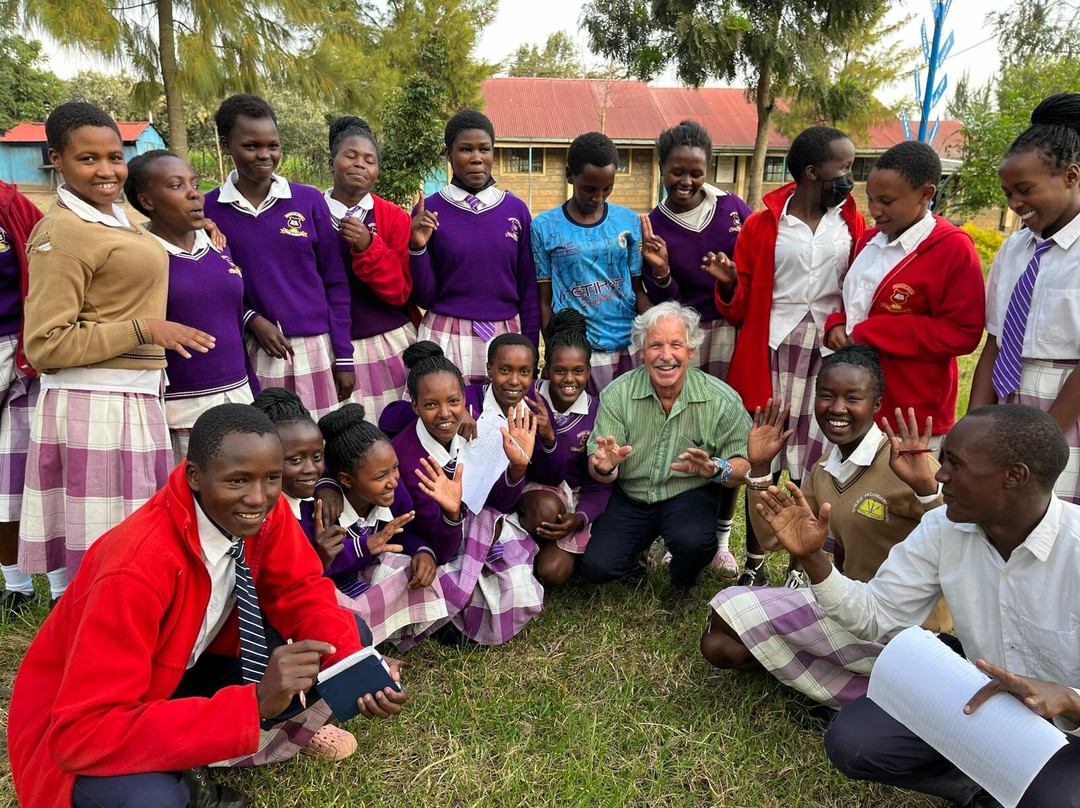 Olenini Safaris-纳罗克必去景点