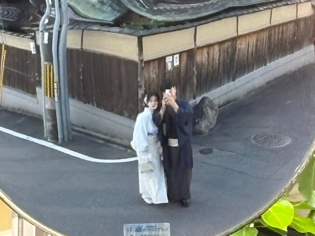 冈本和服租赁 本店-京都市必去景点